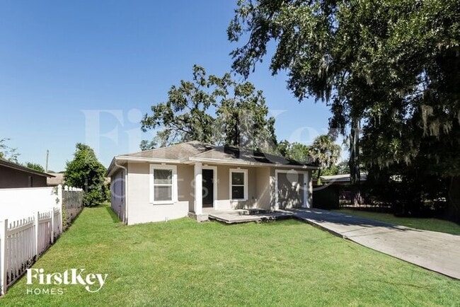 Building Photo - 1212 E 108th Ave