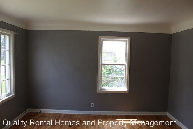 Building Photo - 3 br, 1 bath House - 972 Johnson Ave