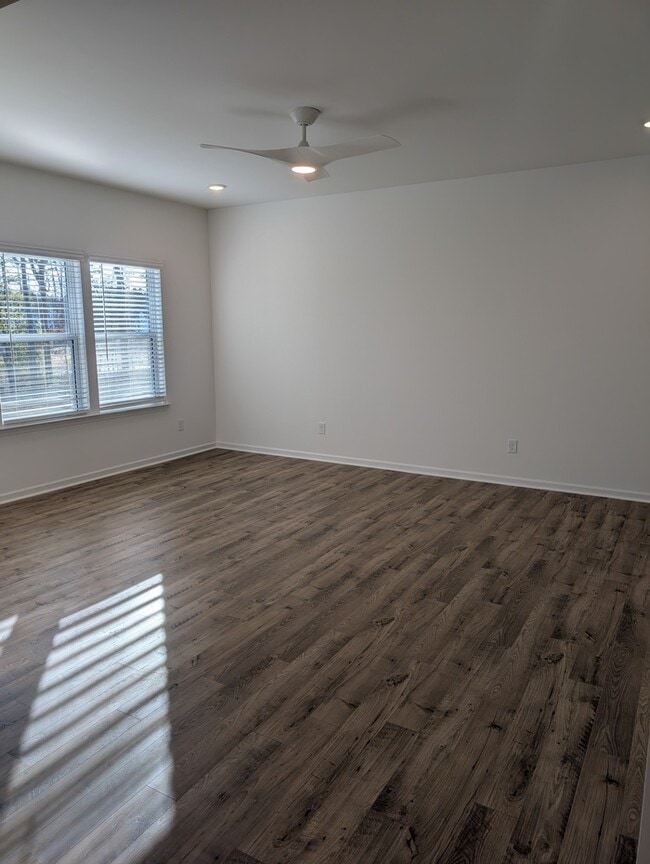 Foto del edificio - Brand New 4 BD Home in Stonebridge Fairways- Available NOW!