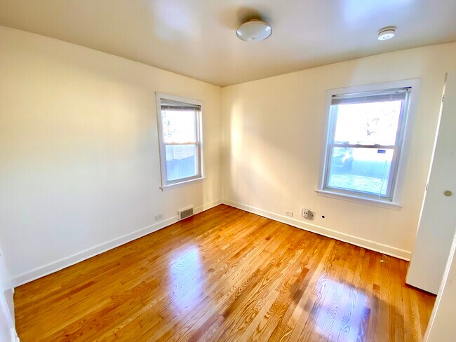 Foto del edificio - 3317 Jackson St