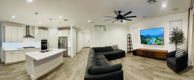 Building Photo - 5535 W Western Star Blvd