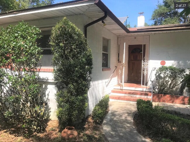 Building Photo - 1760 NW 14th Ave