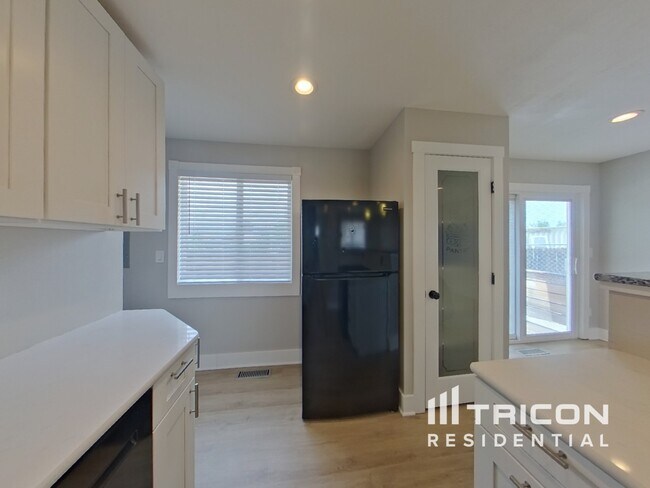 Building Photo - 1208 Atoka Dr