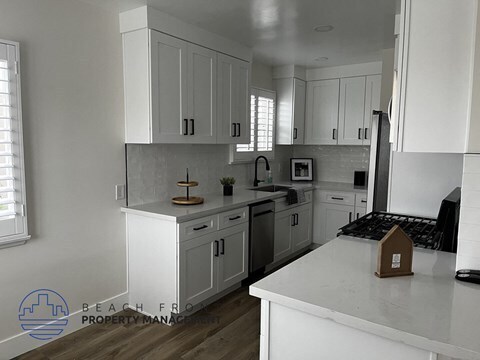 Foto del edificio - 2923 Manhattan Ave