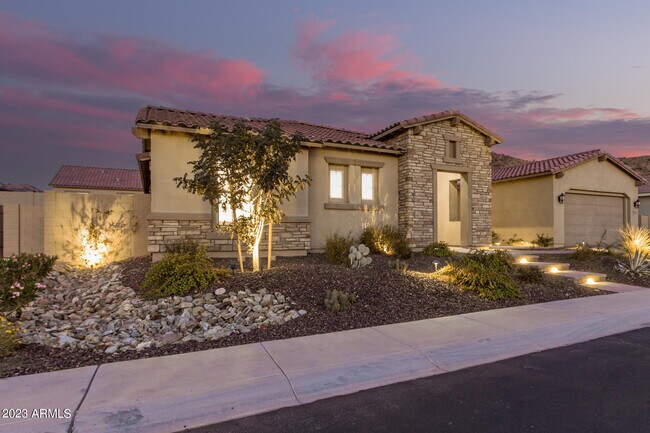 Building Photo - 16225 S 35th Dr