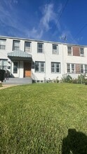 Building Photo - 119 Bungalow Ave