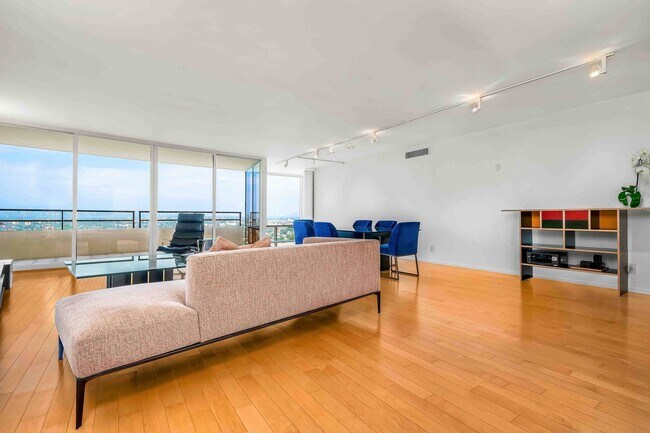 Foto del edificio - 4316 Marina City Dr