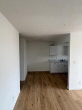 Building Photo - 1406 Barton Rd