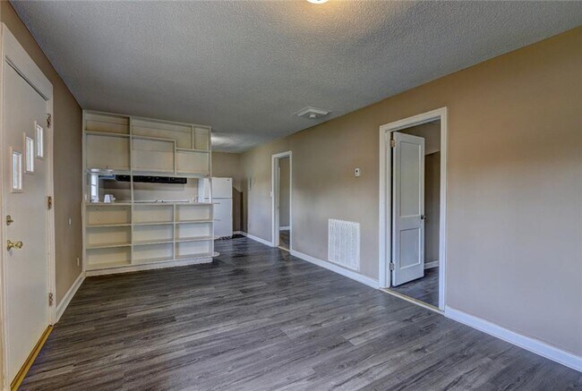 Foto del edificio - 1640 Kitchens Rd