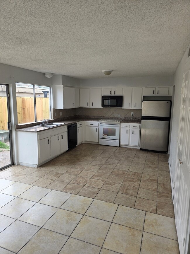 Building Photo - 10343 Huntington Pl Dr