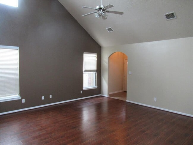 Building Photo - 13222 Babbitt St