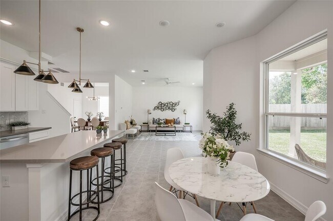 Foto del edificio - 3414 Talia Wood Ct