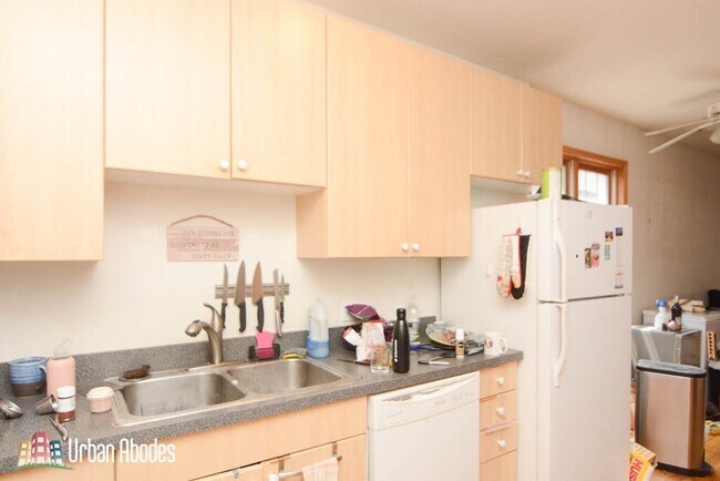 Foto del edificio - 819 N Wood St