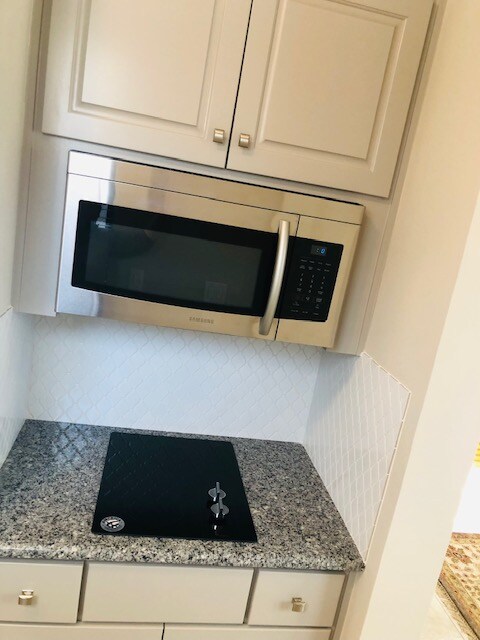 Building Photo - 1305 Black Walnut Ln