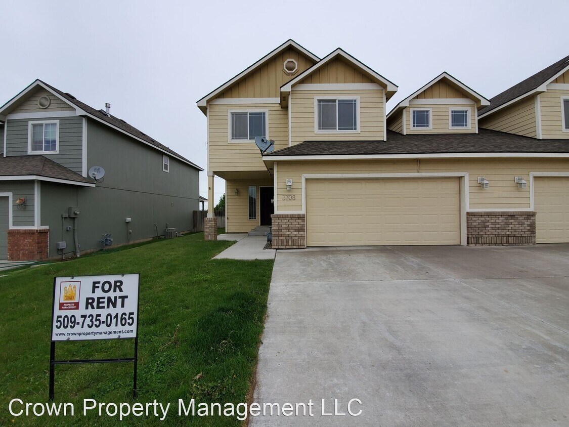 3 br, 2.5 bath House 3708 W 19th Ct House Rental in Kennewick, WA
