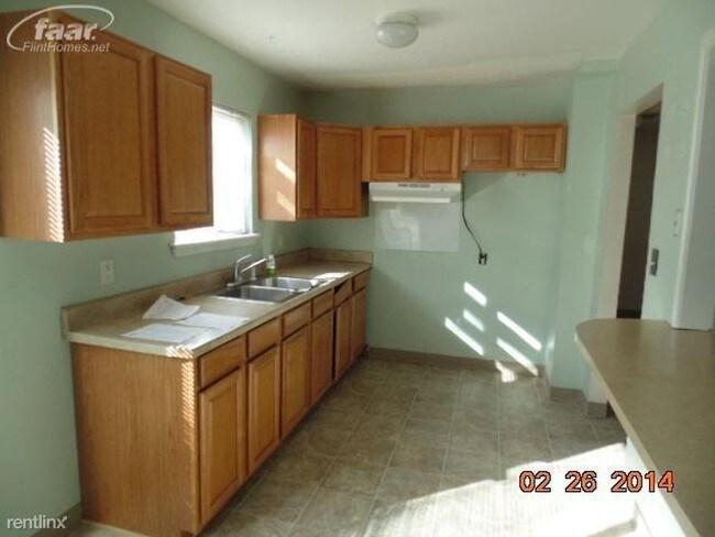 Building Photo - 3 br, 1 bath House - 1901 Barbara Dr