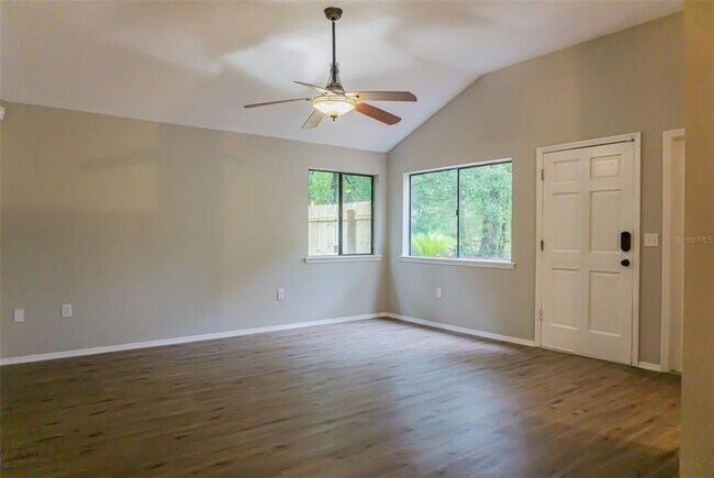 Building Photo - 26431 Sleepy Hollow St