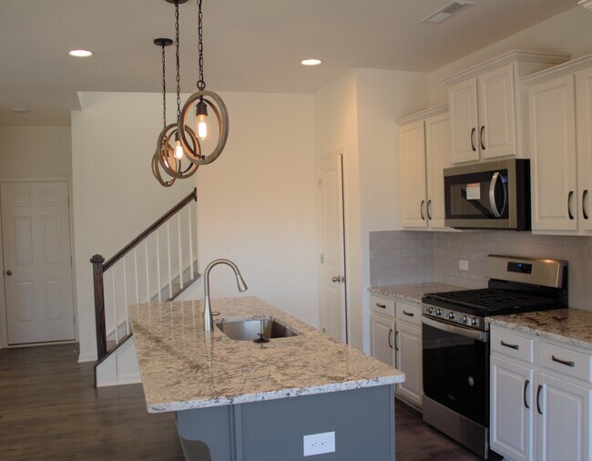 Foto del edificio - 4671 Wesmar Ct