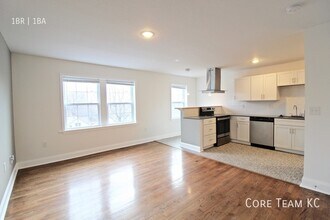 Building Photo - 1901 Olathe Blvd