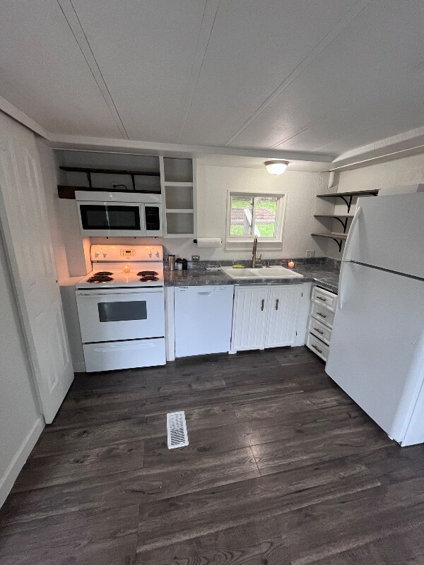 Foto del edificio - 16 Sassy Ln