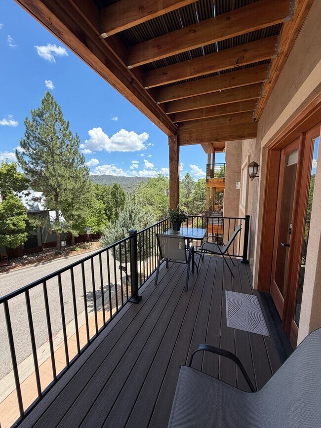 Foto del edificio - In Town Durango Retreat: Furnished 3 Bed/3 Bath with Mountain Trail Access, Flexible Lease Options