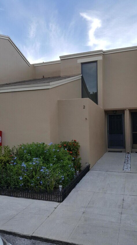 Primary Photo - 1169 NW 13th St