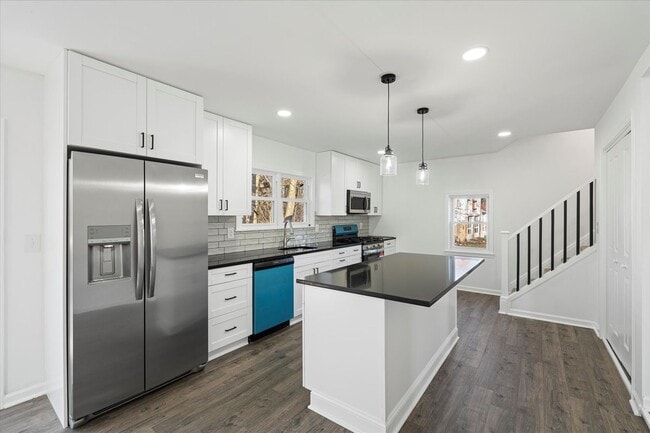 Building Photo - 53 Owasco St