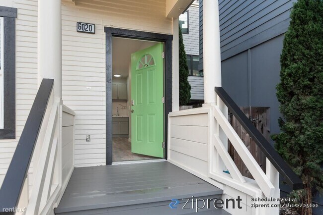 Foto del edificio - 5 br, 3 bath House - 6020 Telegraph Ave, O...