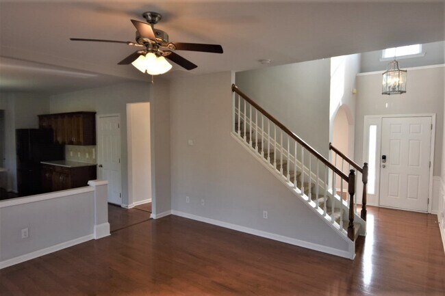 Building Photo - 11046 Holm Oak Pl