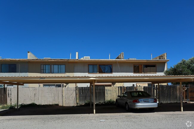 Building Photo - DelMoral Villas