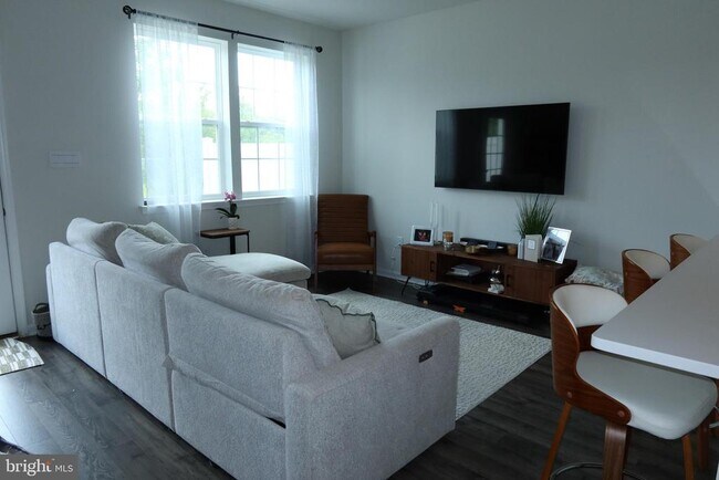 Foto del edificio - 213 Mazzeo Dr