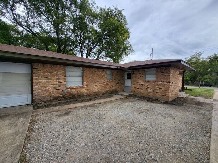 Cozy 2 bed 1 bath duplex! House Rental in Sherman, TX