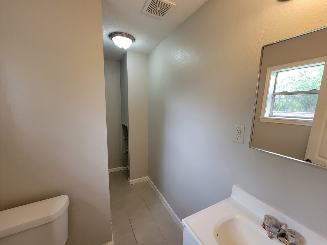 Foto del edificio - 2205 Velma St