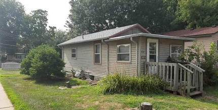 Building Photo - 527 S Hawthorne Ave