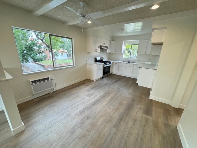 Foto del edificio - 1152 Ruberta Ave