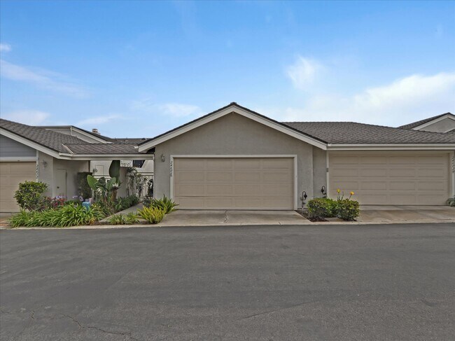 Building Photo - 24606 Polaris Dr
