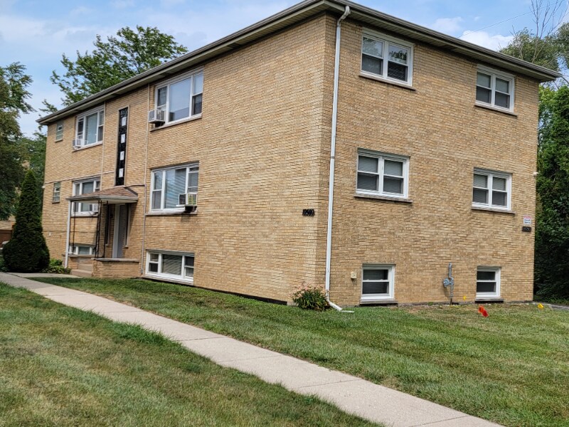 0000 Lyman Ave Unit 2W, Chicago Ridge, IL 60415 Room for Rent in