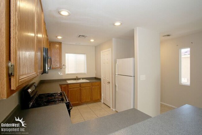Foto del edificio - Charming 3Bdm 2.5Ba Home in Las Vegas