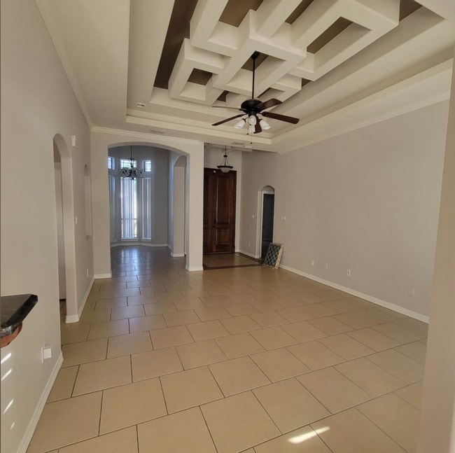 Building Photo - 3611 Spicewood Dr