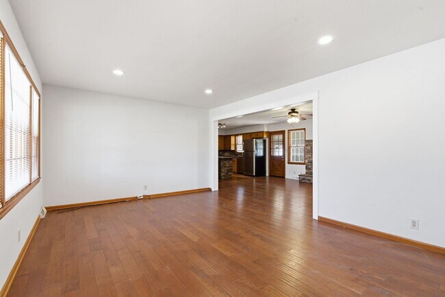 Foto del edificio - 2308 S Hampton Ave