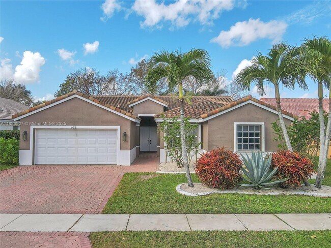 Building Photo - 622 SW 200th Terrace