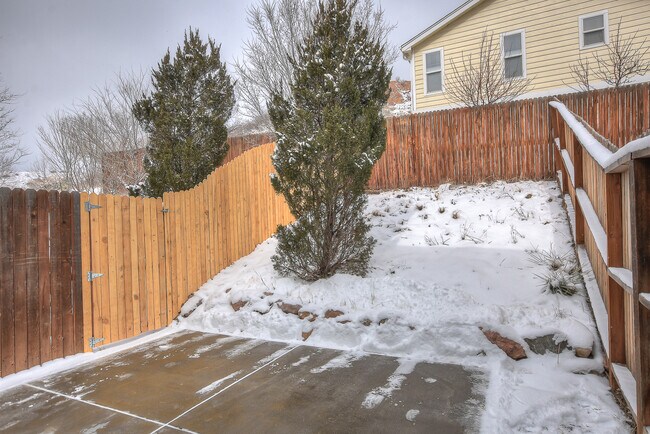 Foto del edificio - 980 Mesa Valley Rd #106