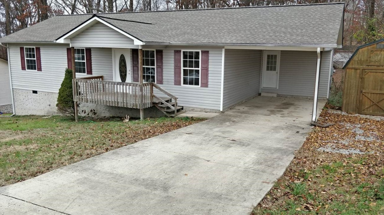 Primary Photo - 896 Indian Hills Dr
