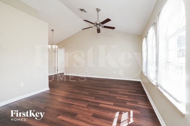Building Photo - 8149 Anhinga Rd