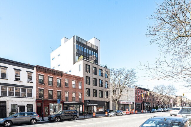 Building Photo - 51 7th Ave