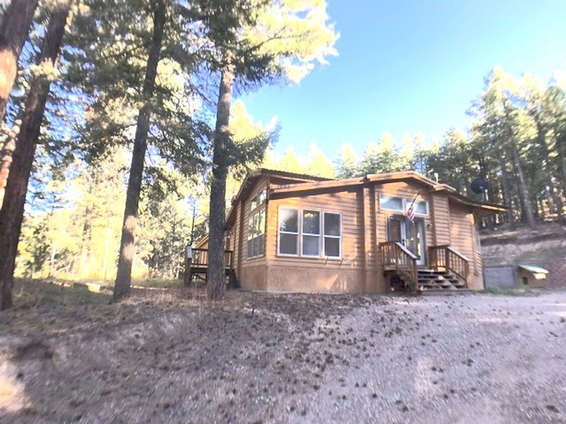 Primary Photo - Jemez Mountains 3 bedroom with an open lay...