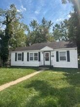 Building Photo - 2912 Glenrose Ave NW