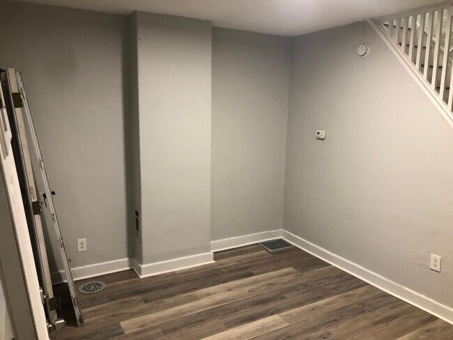 Foto del edificio - West Philly 2 Bedroom Home