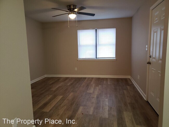 Foto del edificio - 108 Blurton Dr