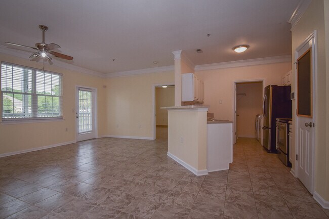 Foto del edificio - 1481 Cambridge Lakes Dr